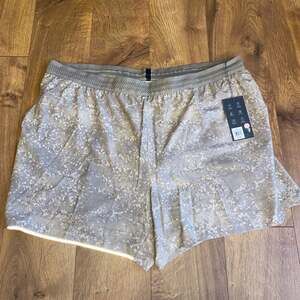 VRST Enthusiast Run Shorts And Brief Size XXL‎ Stone Quarry  5"  Pocket NEW